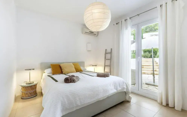 Holiday Home With Outdoor Barbecque