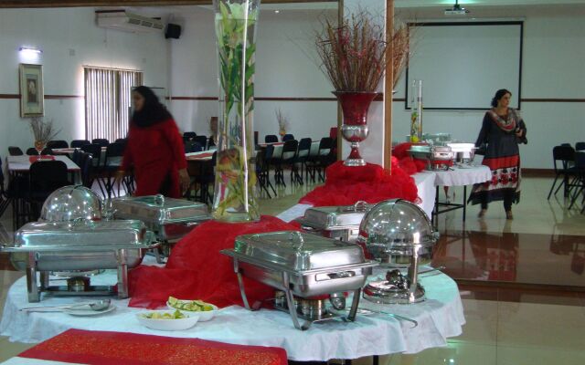 Riverside Hotel and Conference Centre
