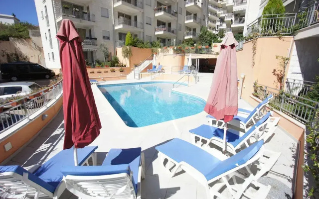 Petrovac Bay Apartments