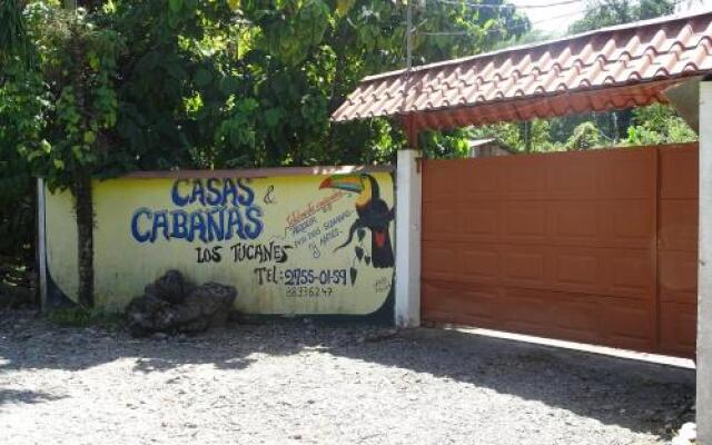 Casas y Cabinas Los Tucanes