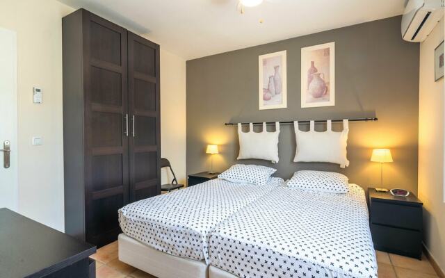 Luxury Villa with Private Swimming Pool in Escales