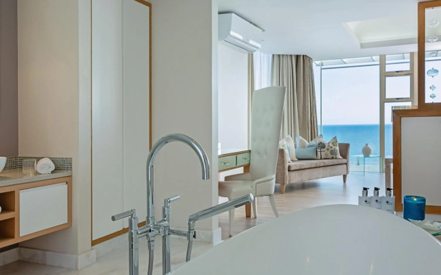 Views Boutique Hotel & Spa