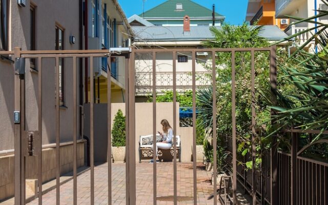 VIP apartment on Yuzhnih Kultur