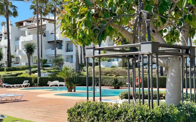 Alcazaba Beach Apartment 3302