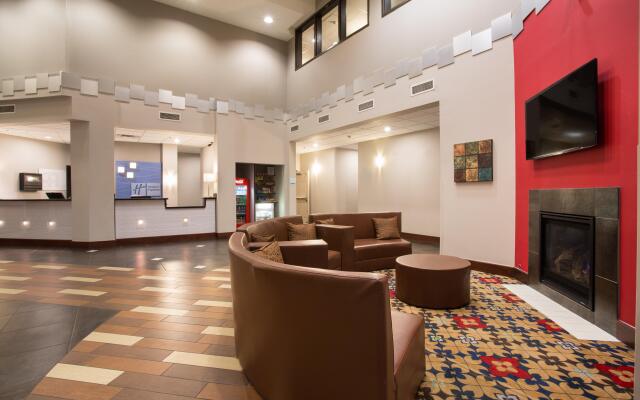 Holiday Inn Express Hotel & Suites Denver North - Thornton, an IHG Hotel