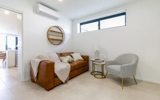 Elegant 2-bed Apartment With Stunning Views
