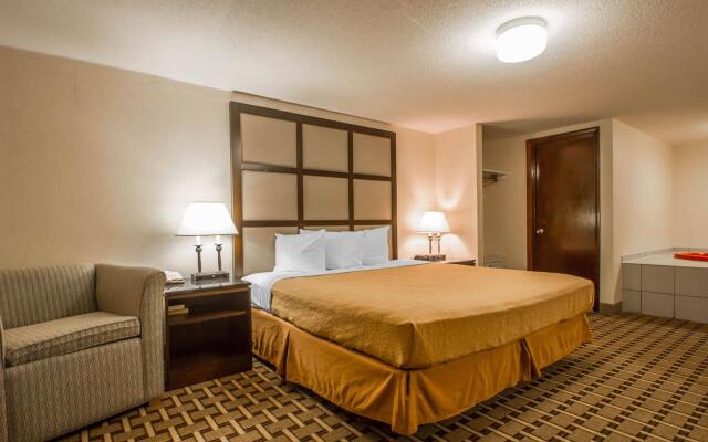 Rodeway Inn & Suites