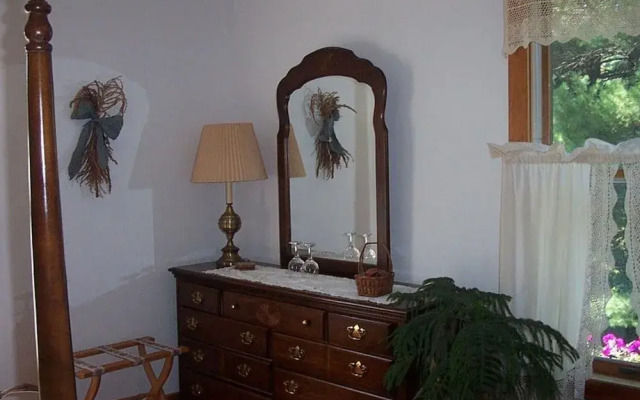 Chesapeake Inn of Lenox