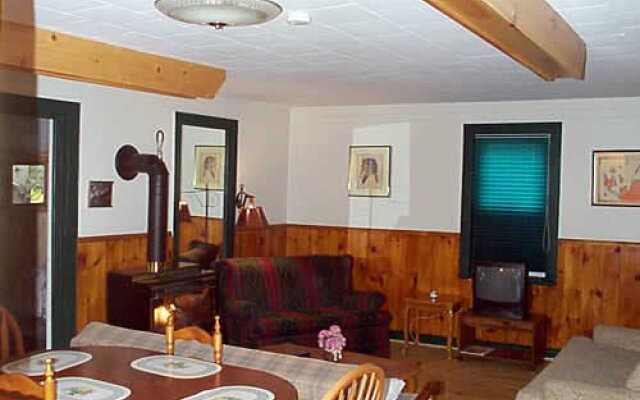 High Falls Cottage Resort