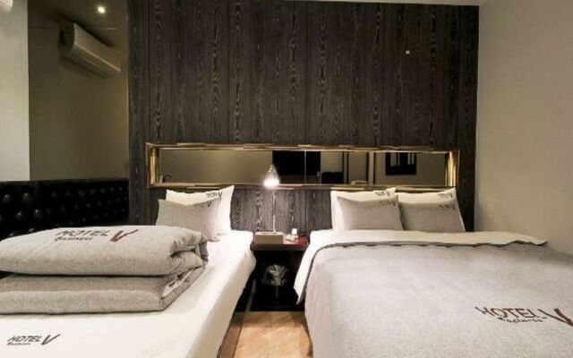 V Hotel
