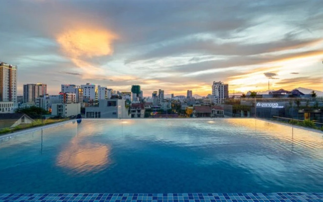 Dana Residence