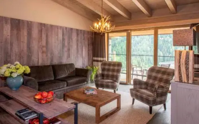 Mountain Spa Residences