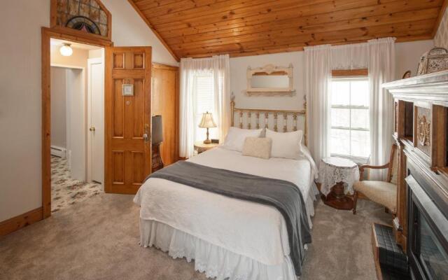 Cloran Mansion Bed & Breakfast