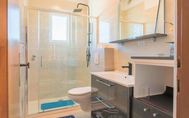 Beautiful Apartment in Bibinje With 2 Bedrooms and Wifi