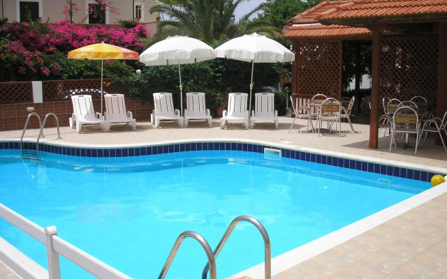 Dimitra Apartments