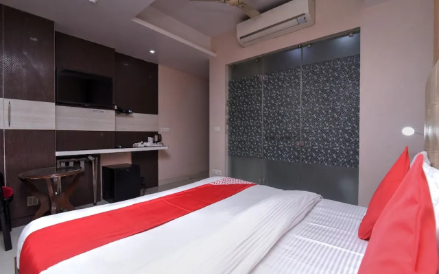 OYO 23188 Glory Villa