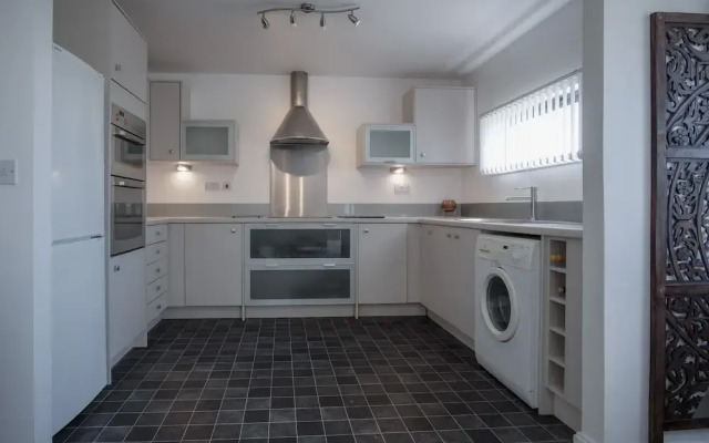 Fisherman's Way - 2 Bed Apt - SA1 Swansea