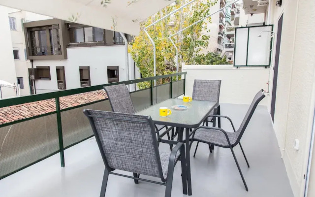 Amazing apt in Likavitos with view
