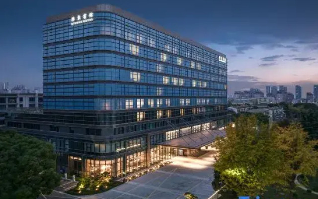 Qidong Hotel