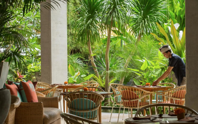 Amnaya Resort Kuta