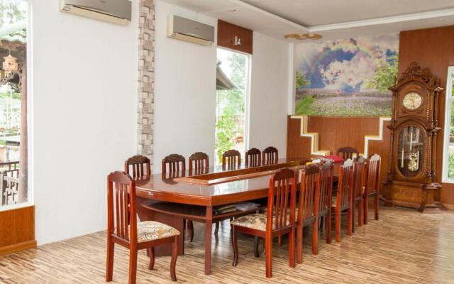 Satraco Royal Hotel