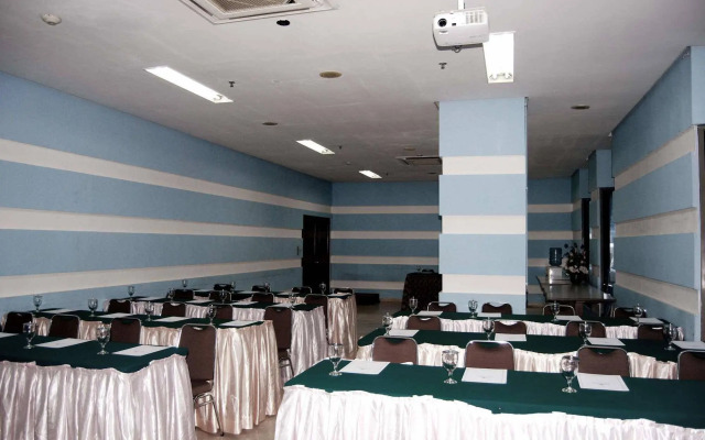 Super OYO Townhouse 1 Hotel Salemba