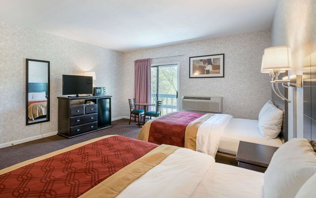 Econo Lodge Lee - Great Barrington