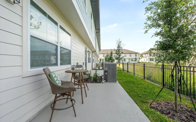 Lovely Townhome Sleeps 8 Eve101