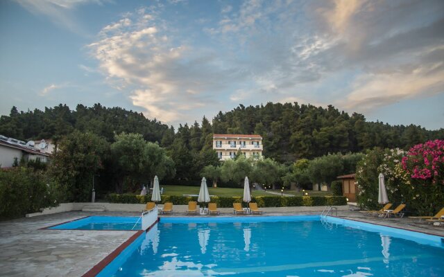 Julia Hotel