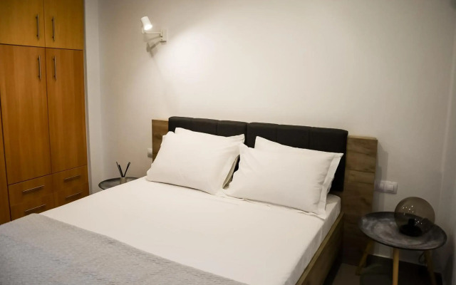 Pharos Apartments
