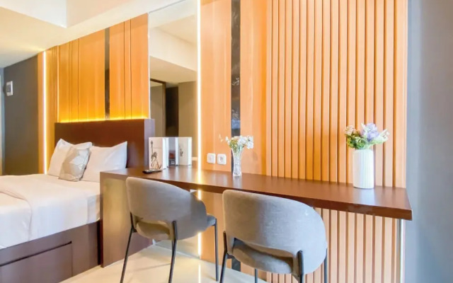 Chic And Cozy Studio At Meikarta Apartment