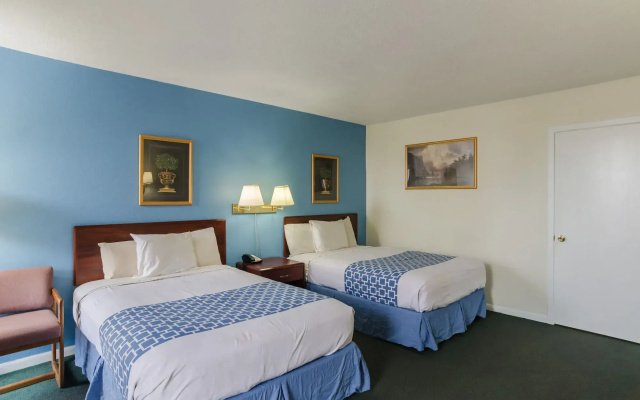 Alamo Inn & Suites