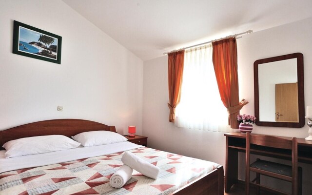 Nice Home in Privlaka With Wifi and 1 Bedrooms