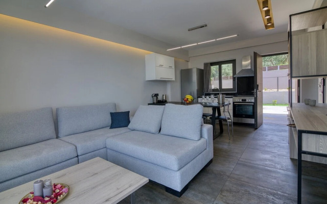 Serenity Suites Sea View 2