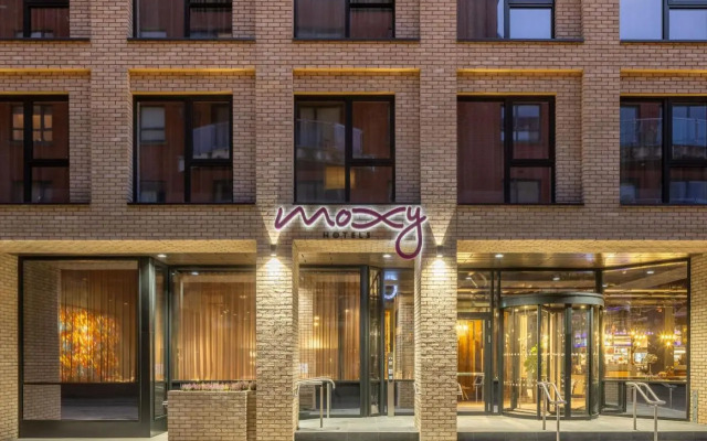 Moxy Cork