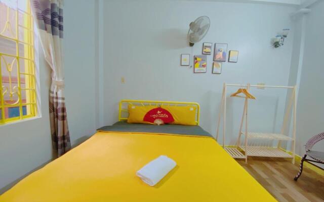 Happy House Homestay