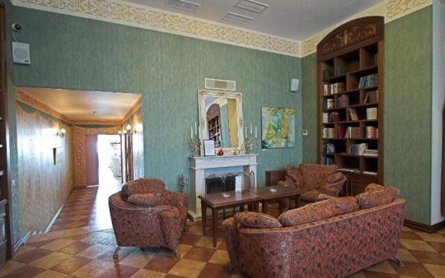 Отель Дафна