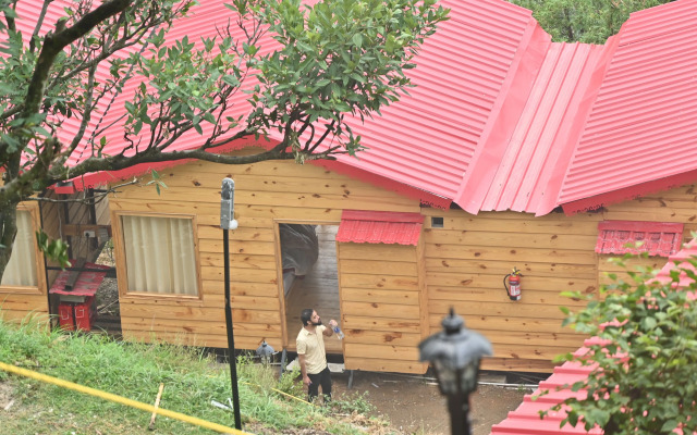 Minikins - Resorts & Restaurant