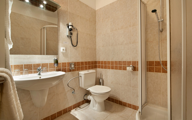 EA Hotel Tosca