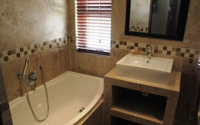 8 Santorini Self catering