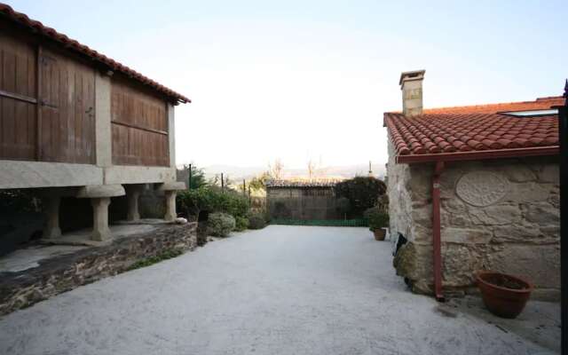 House - 5 Bedrooms - 107654