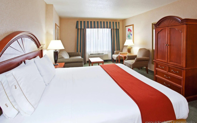 Holiday Inn Express Pittsburgh-Bridgeville by IHG