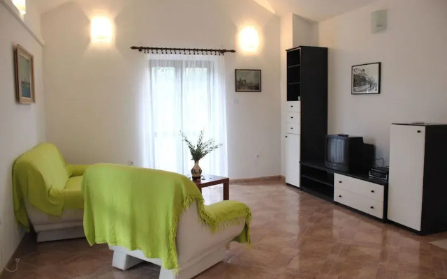 Apartment Gajo