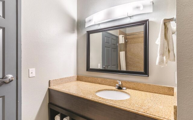 La Quinta Inn & Suites by Wyndham Houston/Clear Lake-NASA