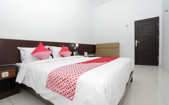 Hotel Royal by OYO Rooms