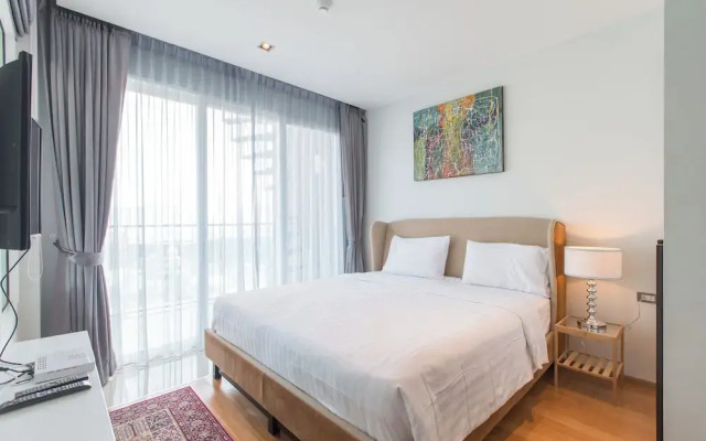 The oh so Sexy Triple Penthouse-rare 3-5br 188m2