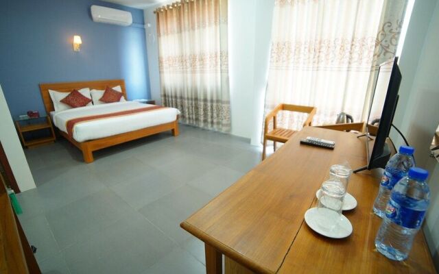 Present Hotel