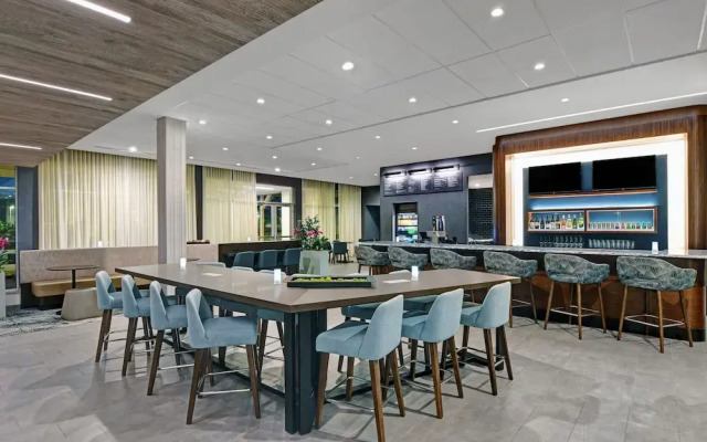 Courtyard by Marriott Hamilton