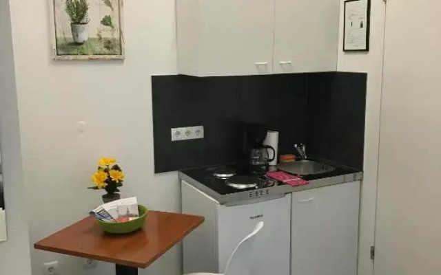 Saralo Apartments 1050