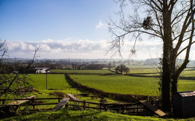 17th Century Cartshed Nestled In Welsh Countryside